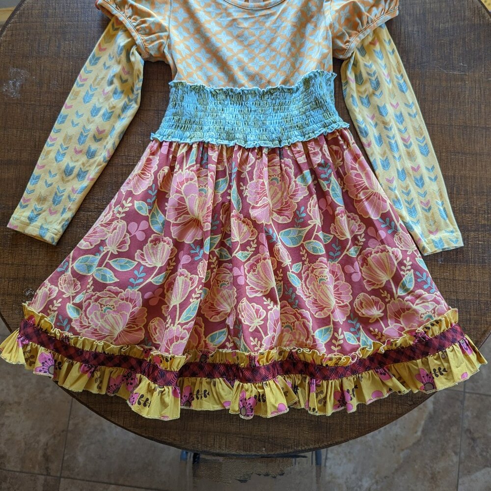 Matilda Jane Dress Size 6 Lots of color, yellows, greens, pinks and reds
